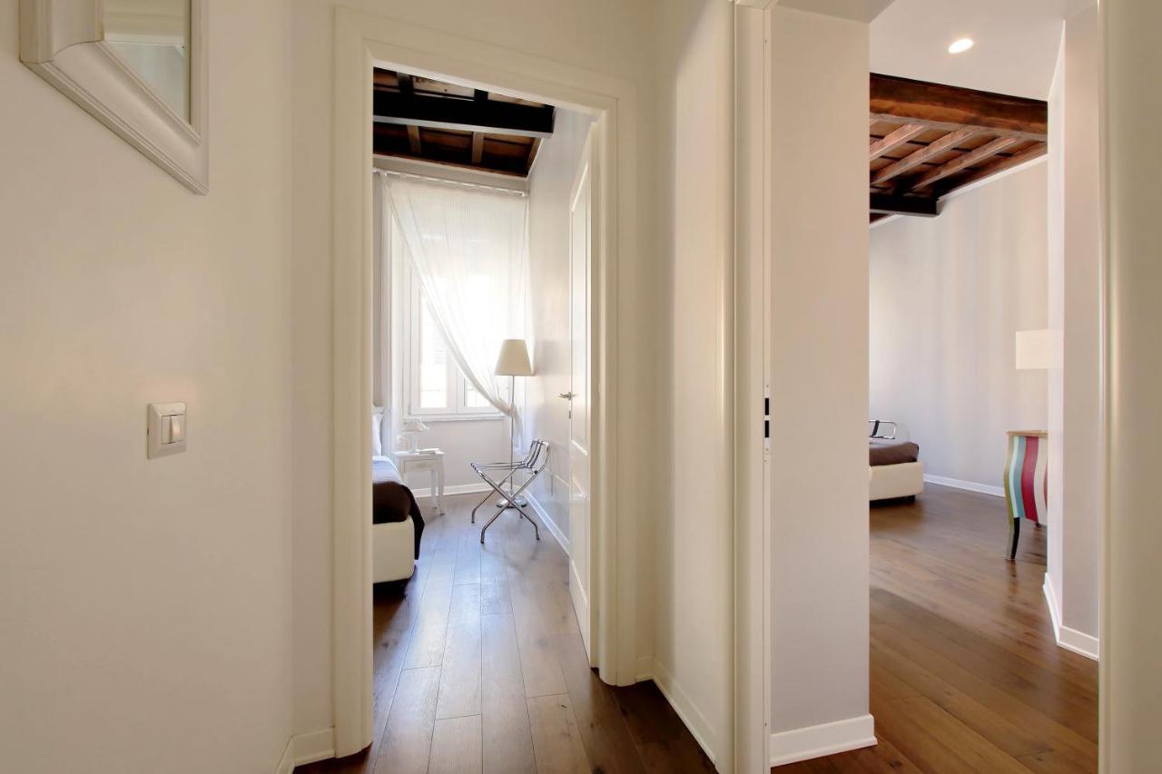 Beautiful Apt Camilla 30 Mt From Piazza Di Spagna Apartamento