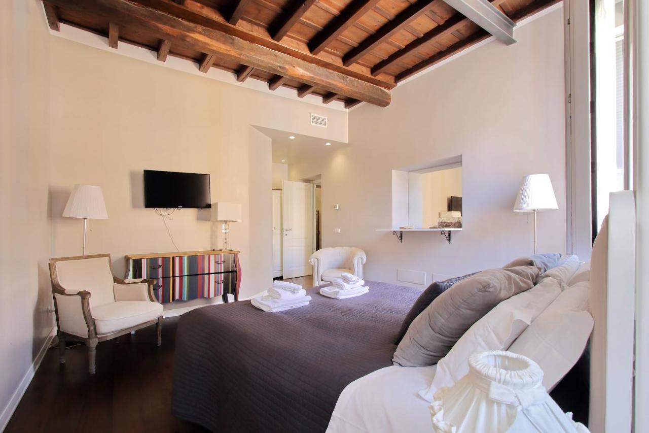 Beautiful Apt Camilla 30 Mt From Piazza Di Spagna Apartment *